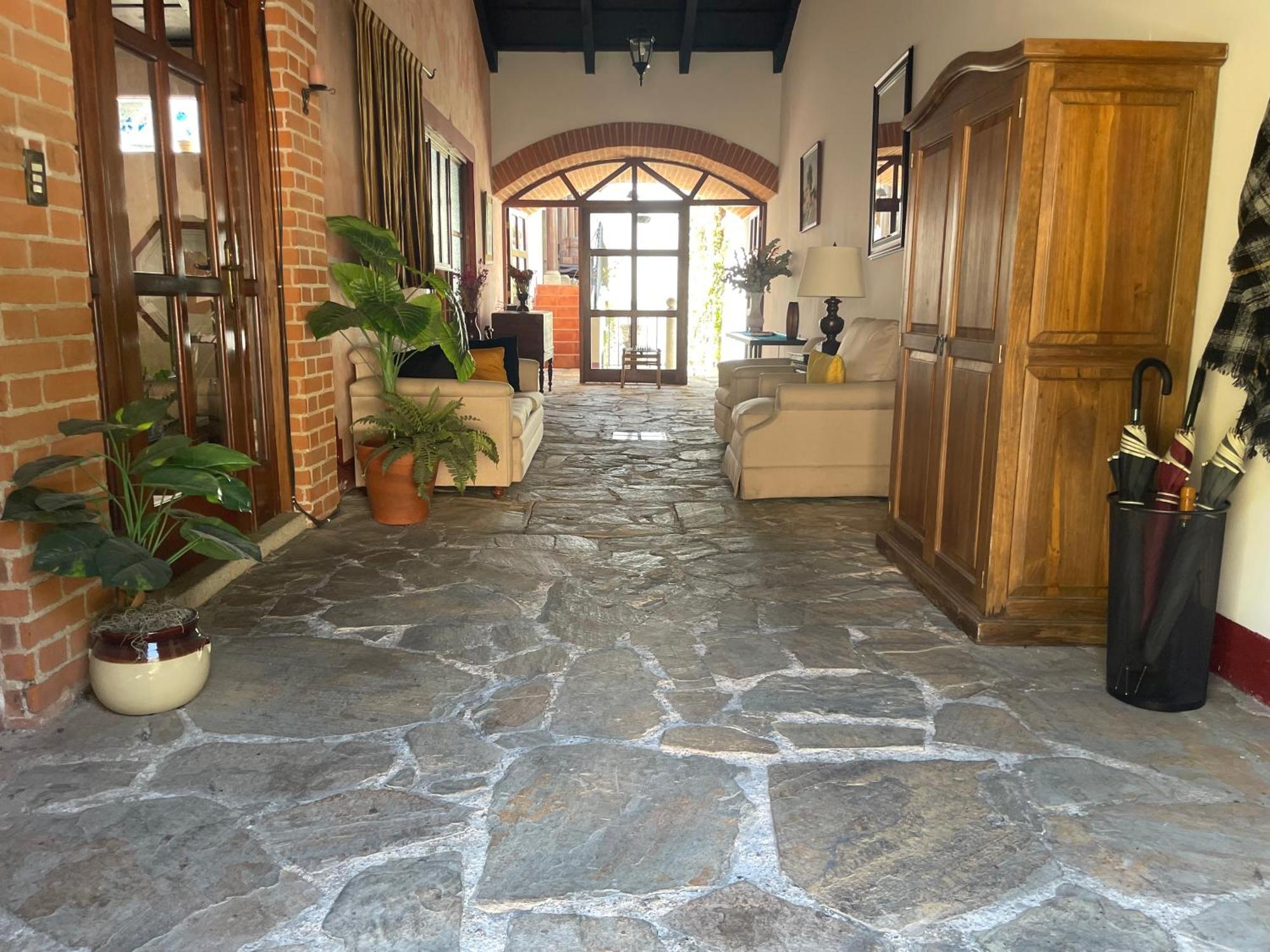 Autumn In Antigua Boutique Bnb Exterior photo